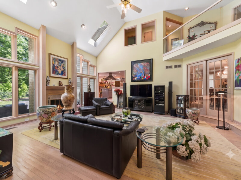 304 Apple River Drive Naperville IL 60565