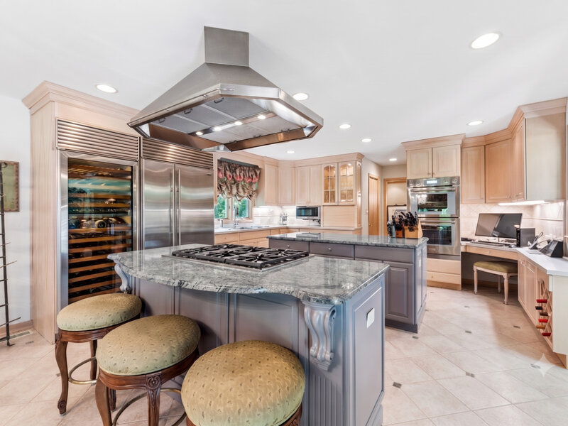 304 Apple River Drive Naperville IL 60565