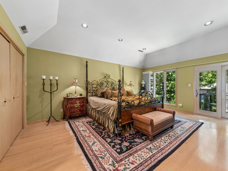 304 Apple River Drive Naperville IL 60565