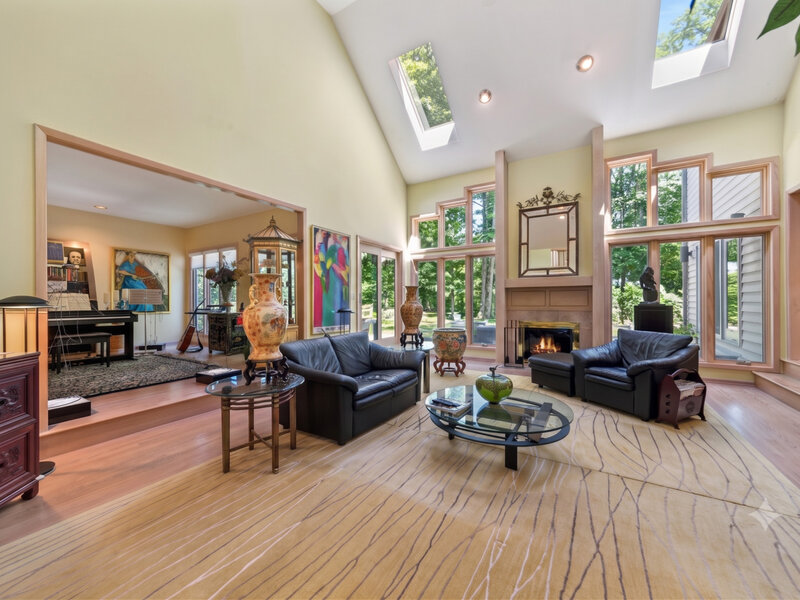 304 Apple River Drive Naperville IL 60565
