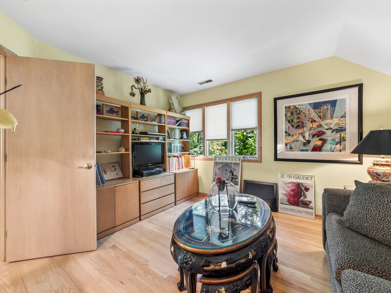 304 Apple River Drive Naperville IL 60565