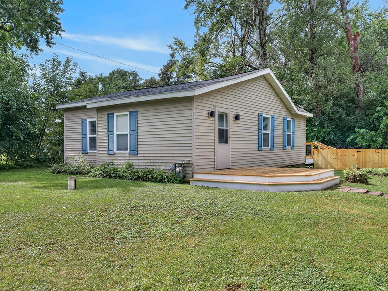 521 Elaine Terrace Lakemoor IL 60051