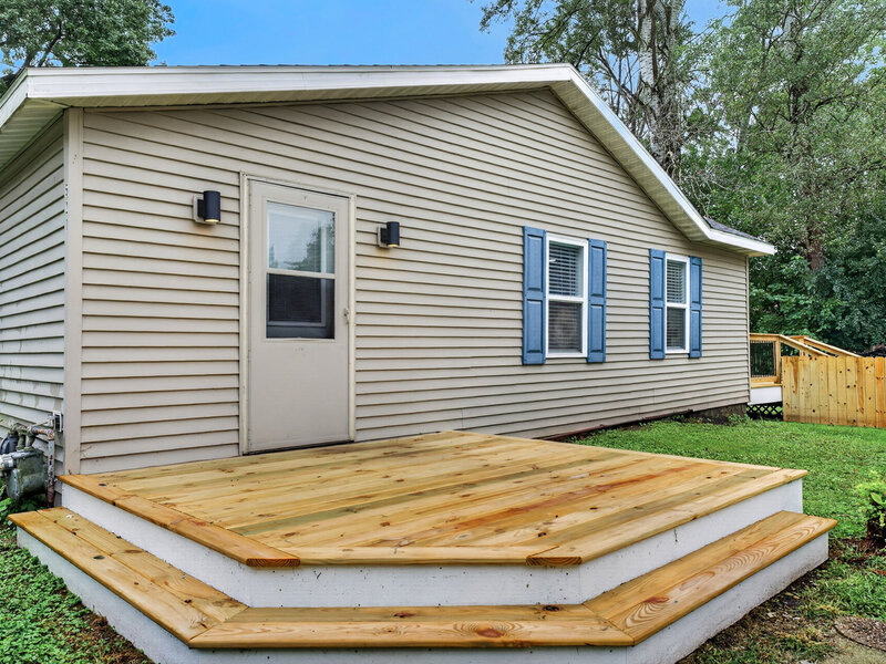 521 Elaine Terrace Lakemoor IL 60051