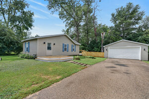 Photo of 521 Elaine Terrace Lakemoor IL 60051