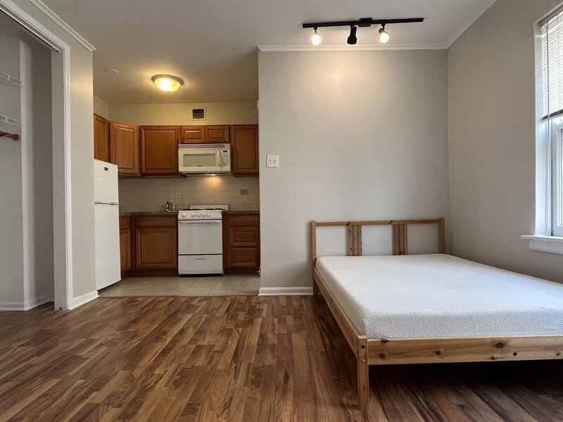 5135 S Kenwood Avenue Chicago IL 60615