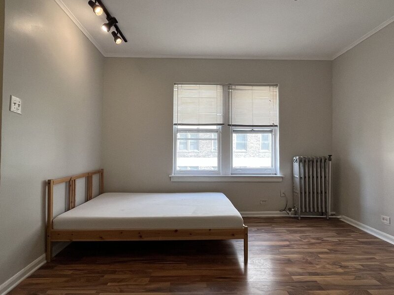 5135 S Kenwood Avenue Chicago IL 60615
