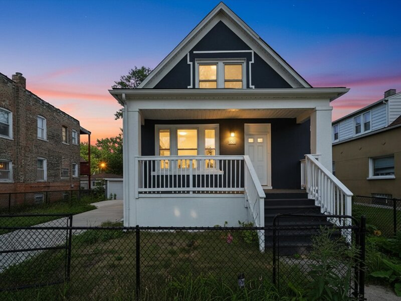 8942 S Aberdeen Street Chicago IL 60620