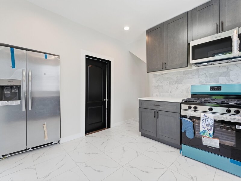 8942 S Aberdeen Street Chicago IL 60620