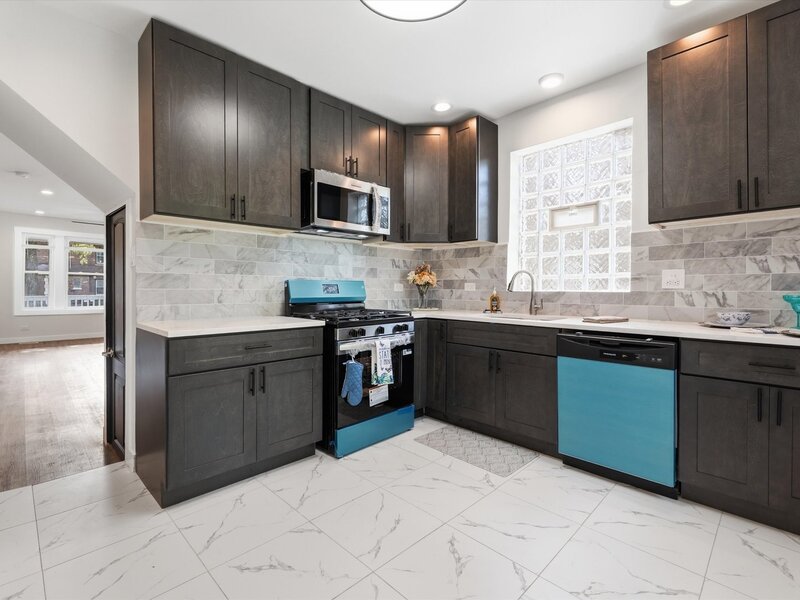 8942 S Aberdeen Street Chicago IL 60620