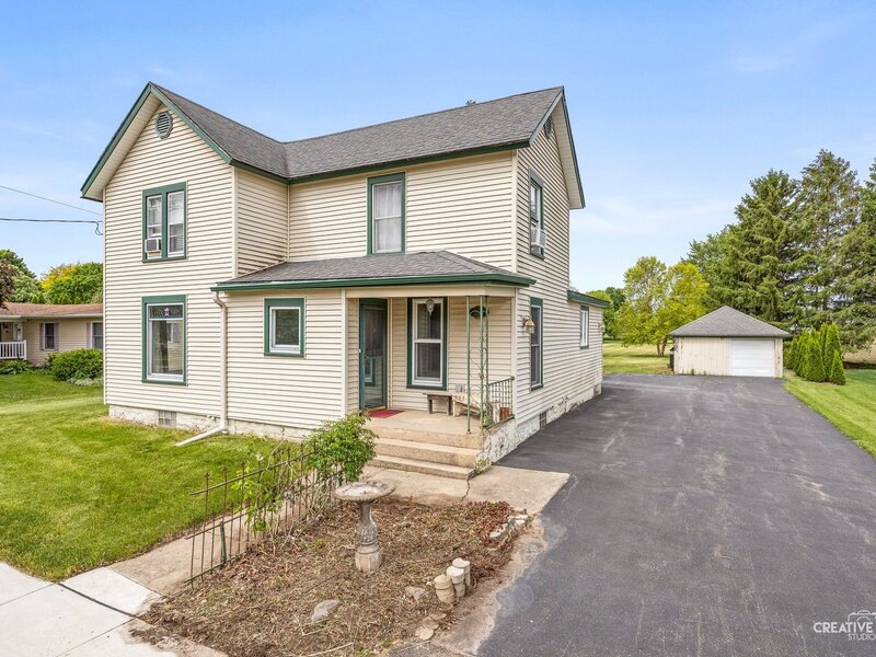 209 N Shabbona Road Shabbona IL 60550