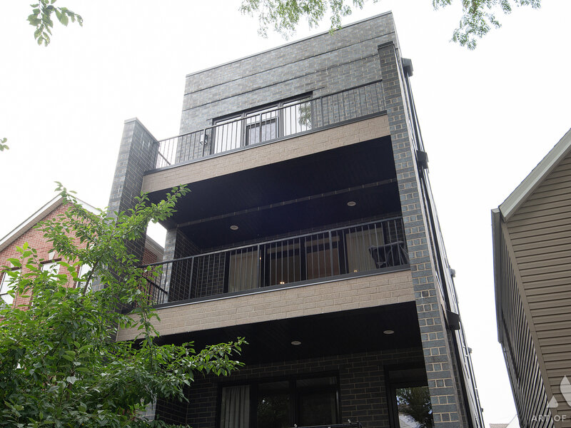 1932 N Drake Avenue Chicago IL 60647