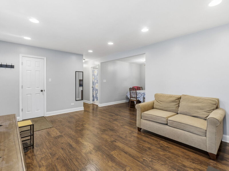 457 Lilac Lane Elk Grove Village IL 60007