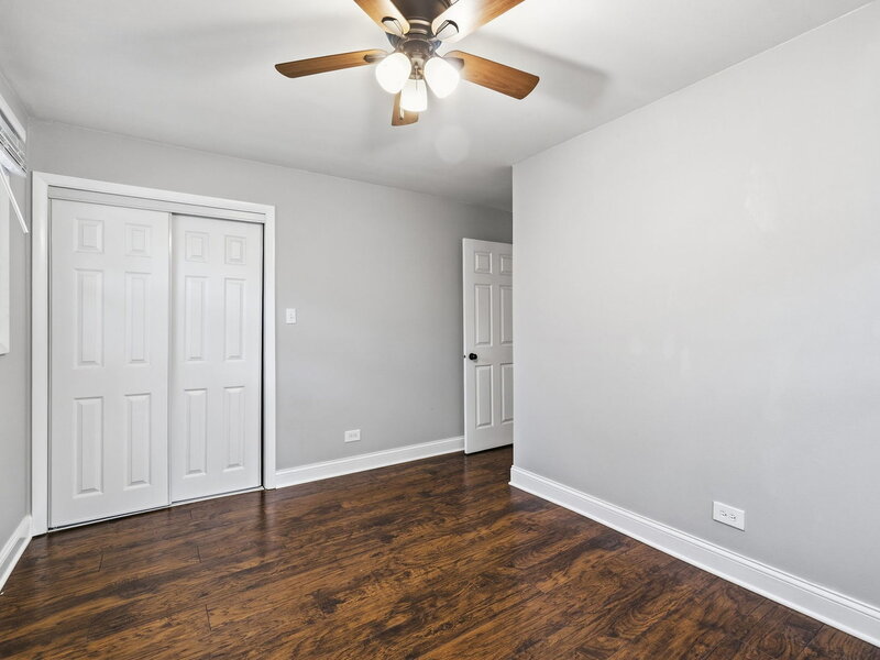 457 Lilac Lane Elk Grove Village IL 60007