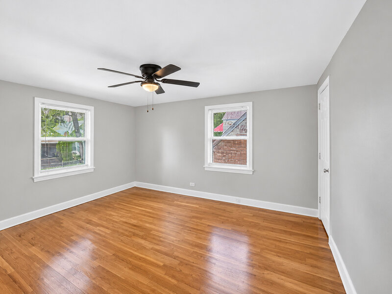 8831 S Eggleston Avenue Chicago IL 60620