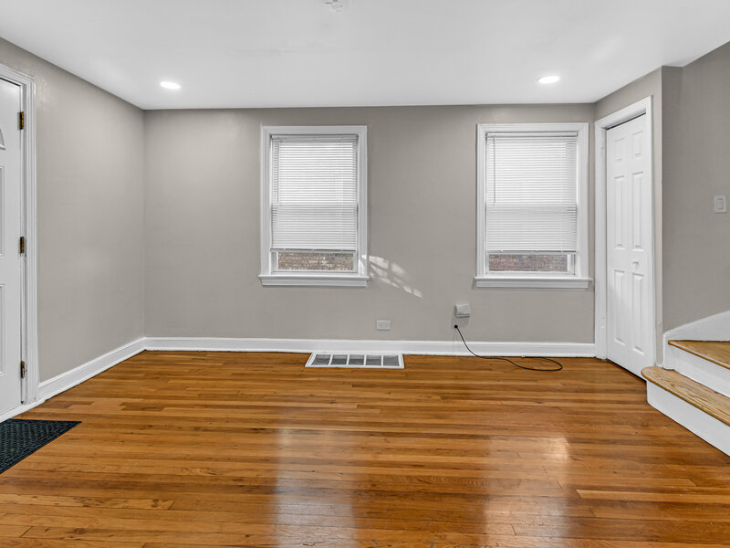 8831 S Eggleston Avenue Chicago IL 60620