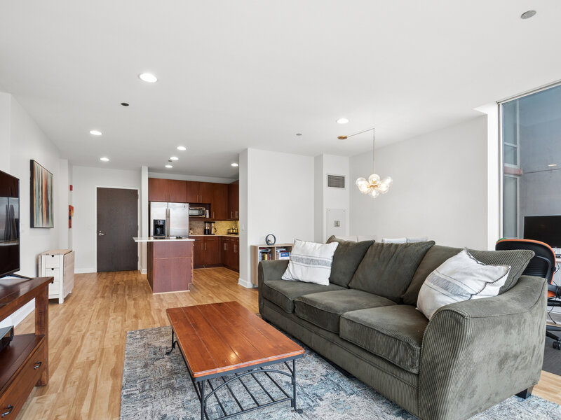 737 W Washington Boulevard Chicago IL 60661
