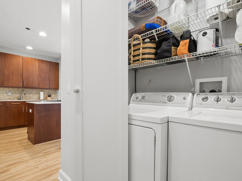 737 W Washington Boulevard Chicago IL 60661