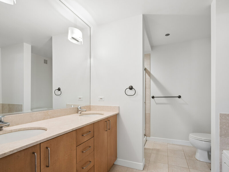 737 W Washington Boulevard Chicago IL 60661