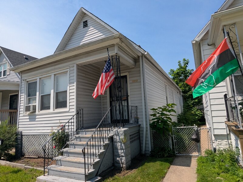 7528 S Dorchester Avenue Chicago IL 60619