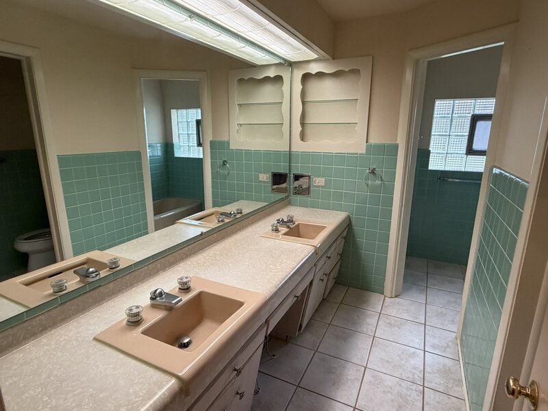 9615 Parkside Avenue Oak Lawn IL 60453