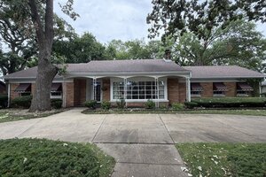Photo of 9615 Parkside Avenue Oak Lawn IL 60453