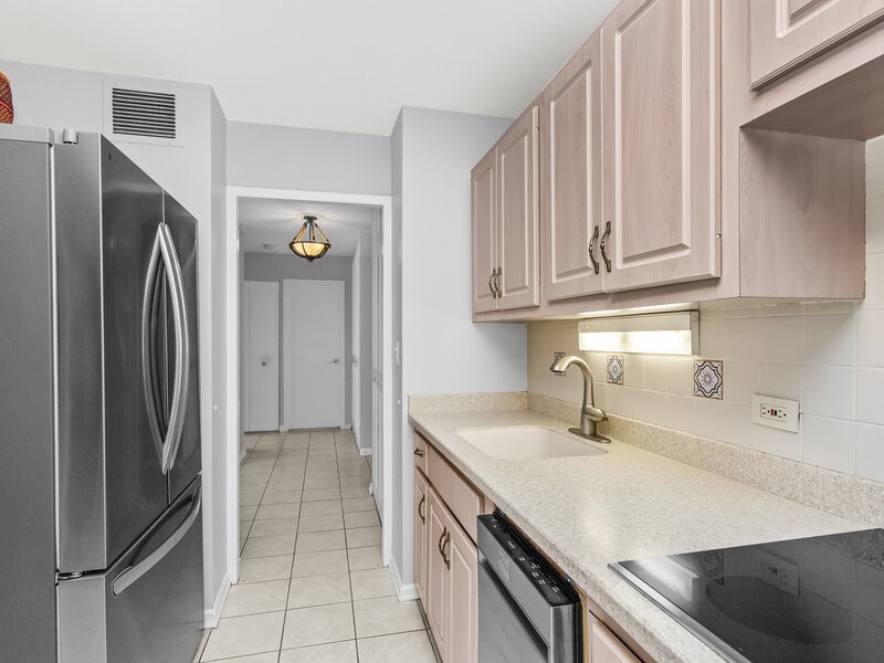 4250 N Marine Drive Chicago IL 60613