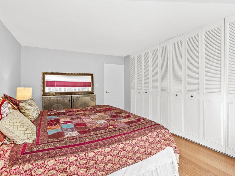 4250 N Marine Drive Chicago IL 60613