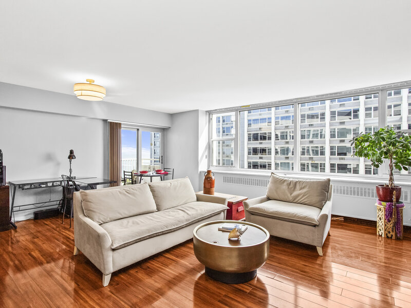 4250 N Marine Drive Chicago IL 60613