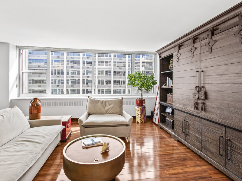 4250 N Marine Drive Chicago IL 60613