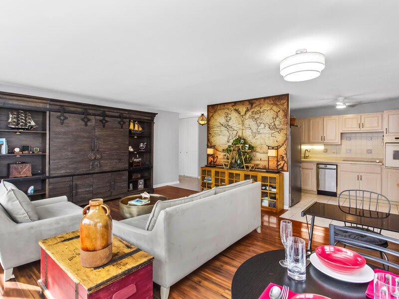 4250 N Marine Drive Chicago IL 60613