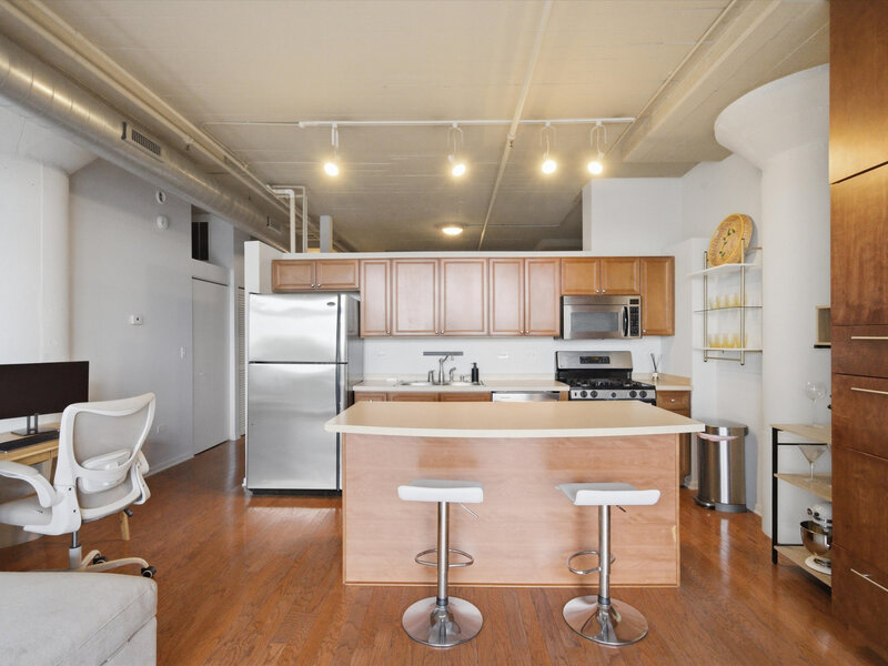 1525 S Sangamon Street Chicago IL 60608