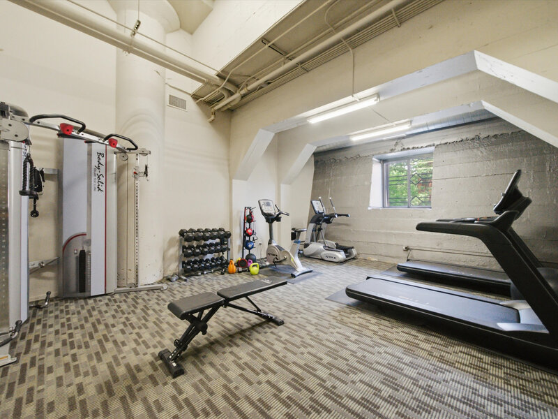 1525 S Sangamon Street Chicago IL 60608