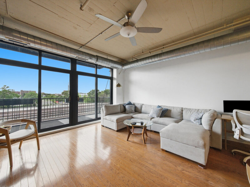 1525 S Sangamon Street Chicago IL 60608