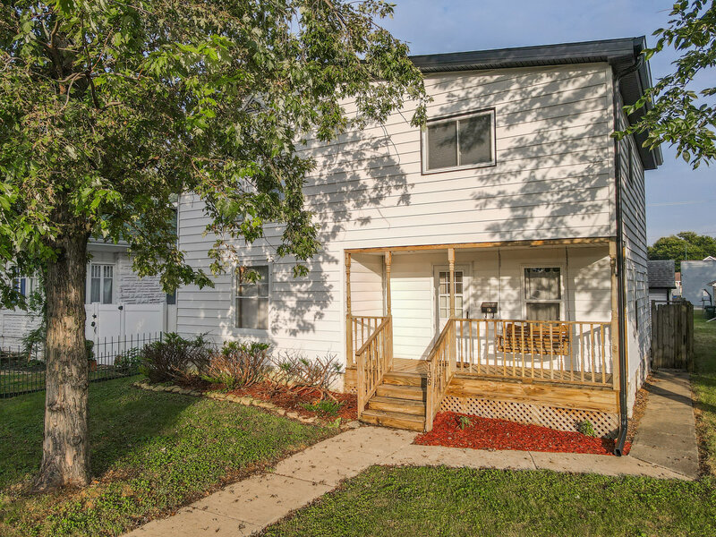 136 N Oak Street Manteno IL 60950