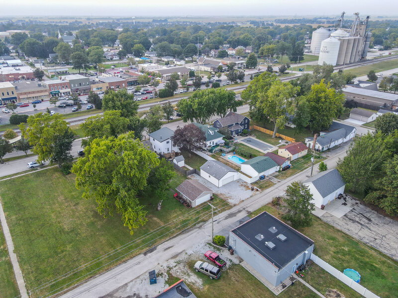 136 N Oak Street Manteno IL 60950