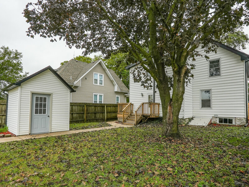 136 N Oak Street Manteno IL 60950