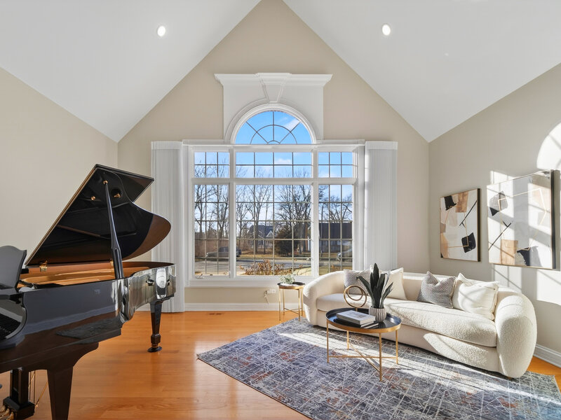 70 Forest Avenue Naperville IL 60540
