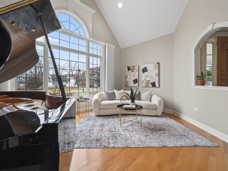 70 Forest Avenue Naperville IL 60540