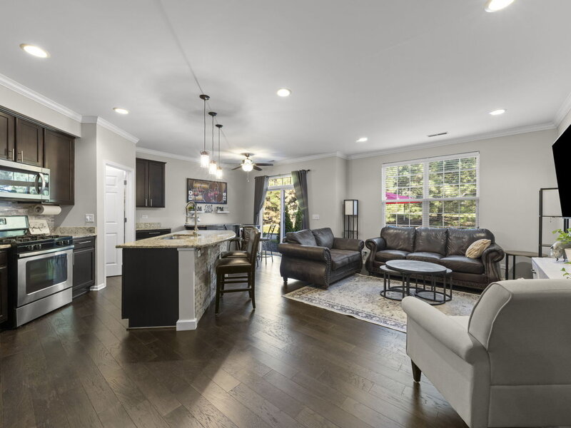 1292 Church Court Aurora IL 60502