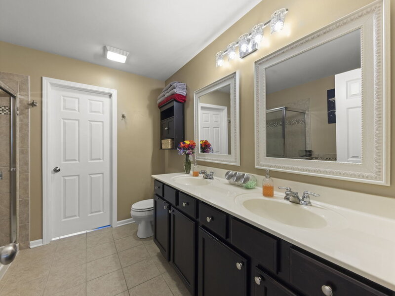 1292 Church Court Aurora IL 60502