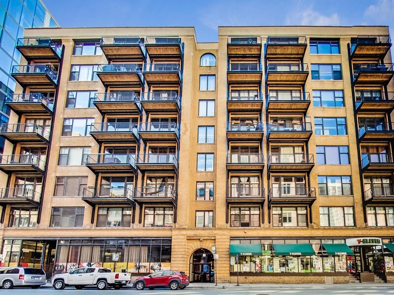 625 W Jackson Boulevard Chicago IL 60661