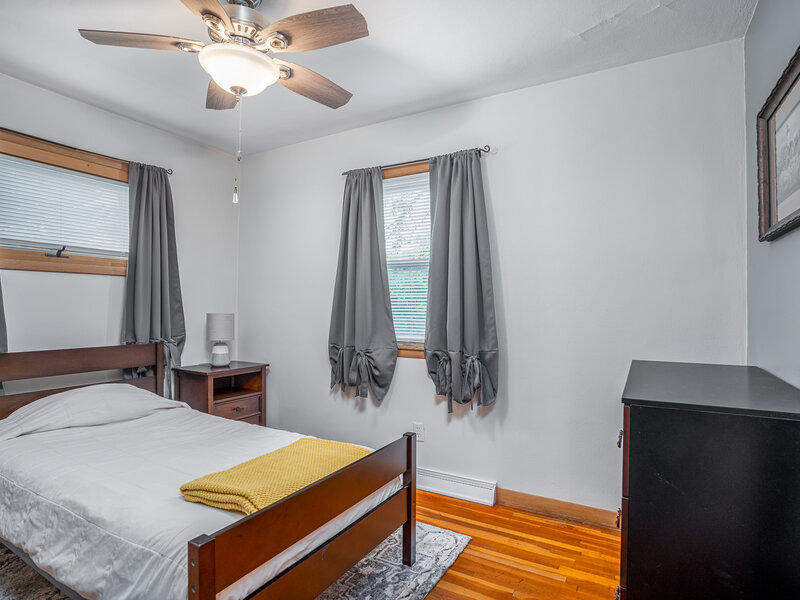 1923 Glenn Street Bettendorf IA 52722