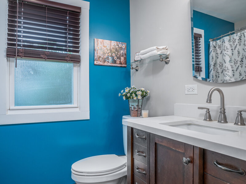 1923 Glenn Street Bettendorf IA 52722
