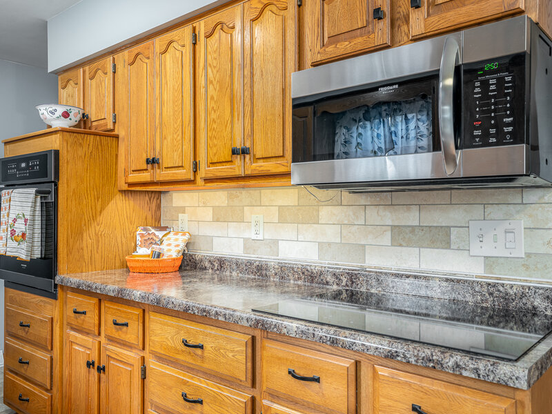 1923 Glenn Street Bettendorf IA 52722