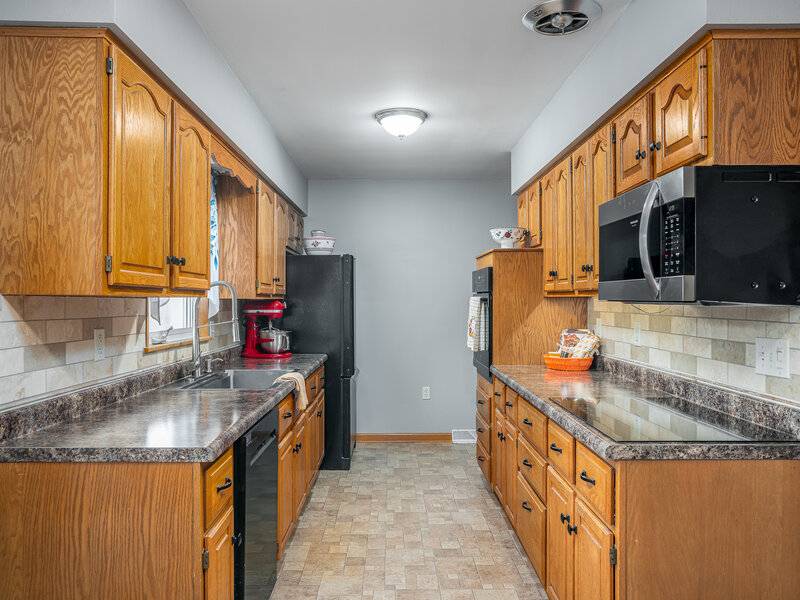 1923 Glenn Street Bettendorf IA 52722
