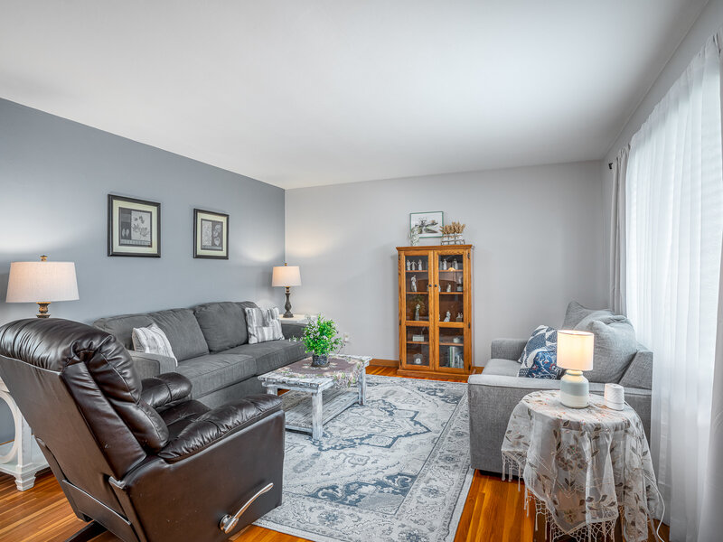 1923 Glenn Street Bettendorf IA 52722