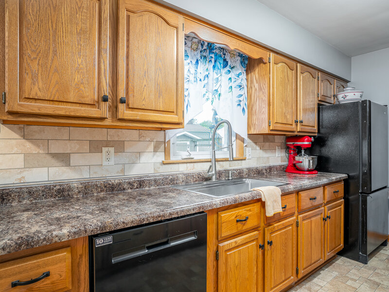 1923 Glenn Street Bettendorf IA 52722