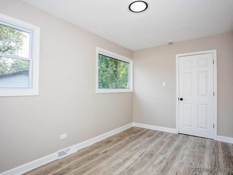 14921 Oakdale Avenue Harvey IL 60426
