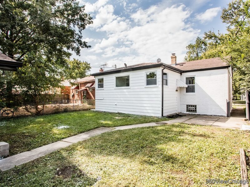 14921 Oakdale Avenue Harvey IL 60426