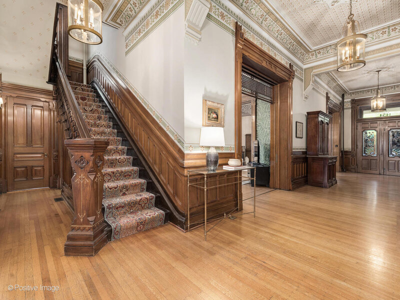 1454 N Dearborn Street Chicago IL 60610